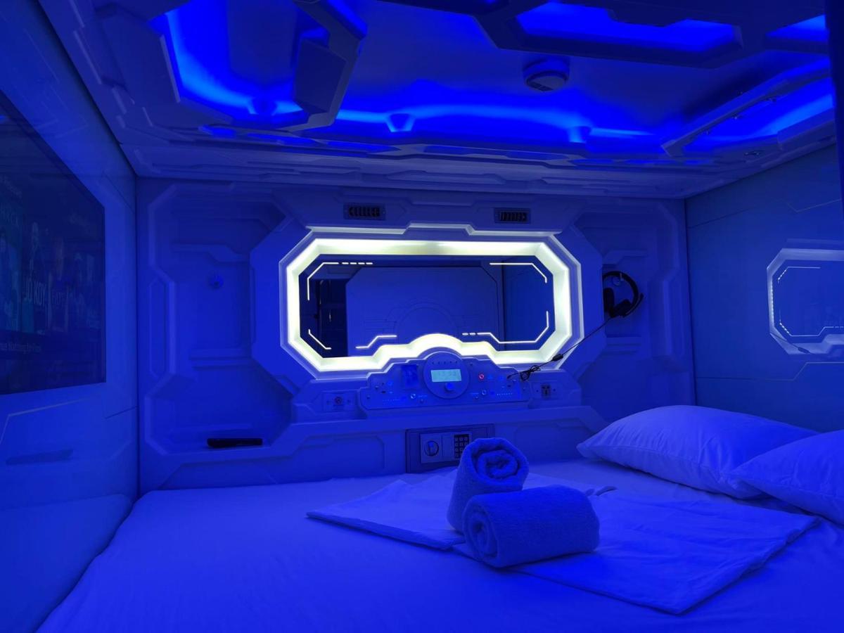 Bmax Spacepods Sleep In Space - 4Mins From Mactan Airport Lapu-Lapu City Exterior photo