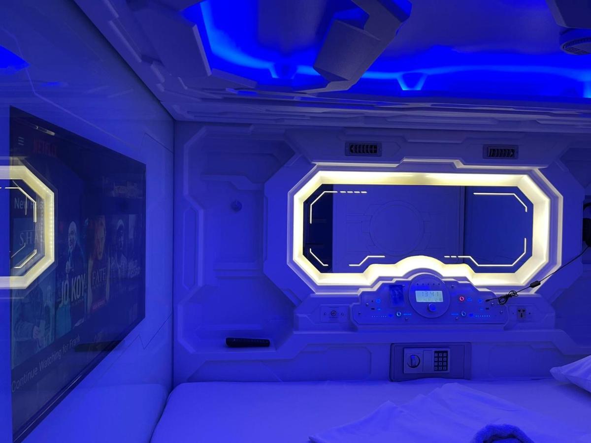 Bmax Spacepods Sleep In Space - 4Mins From Mactan Airport Lapu-Lapu City Exterior photo