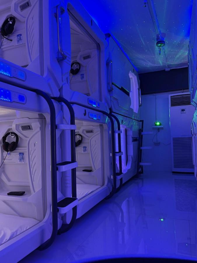 Bmax Spacepods Sleep In Space - 4Mins From Mactan Airport Lapu-Lapu City Exterior photo